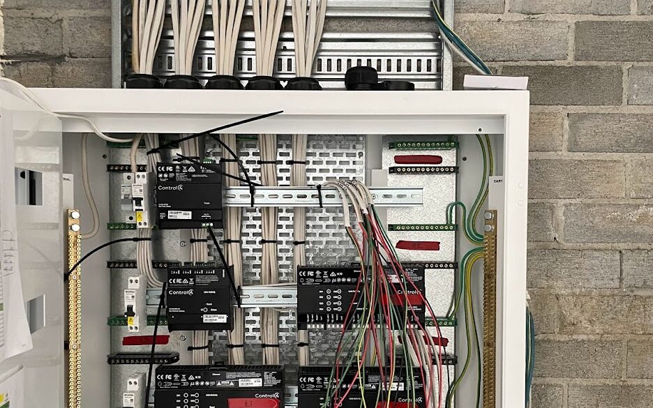 Commercial electrical repairs Melbourne switchboard